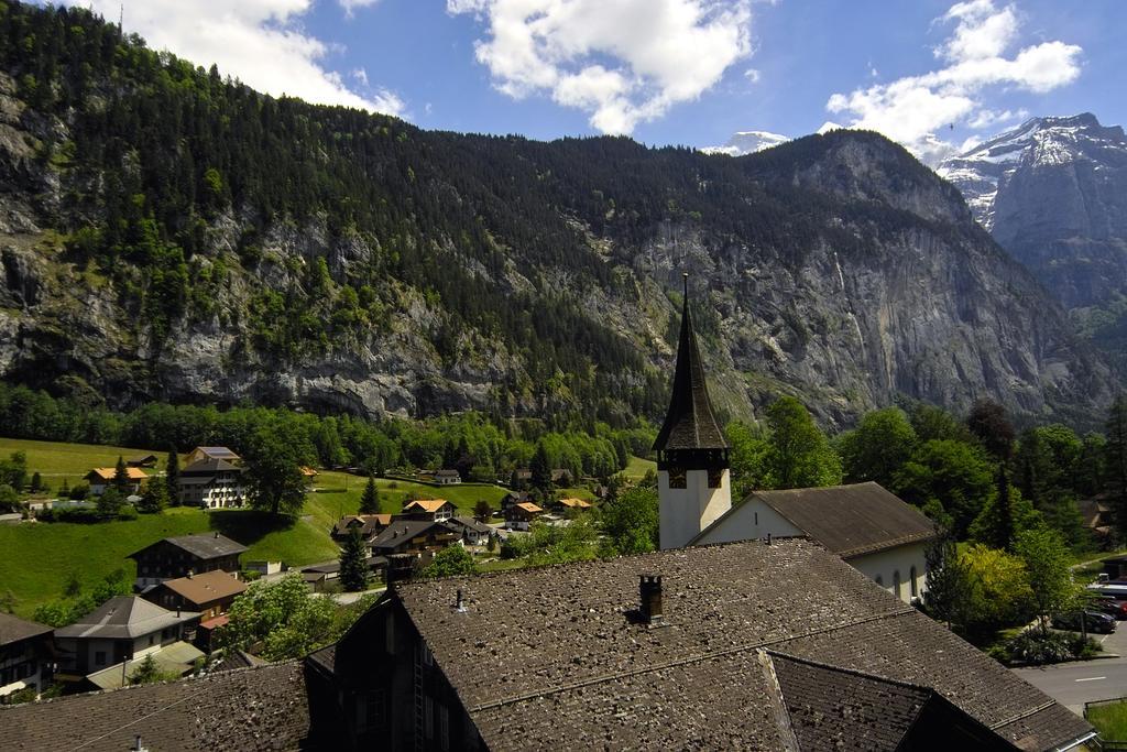 Hotel Staubbach Lauterbrunnen Exterior foto